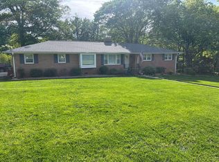 204 Bellview Dr, Taylors, SC 29687