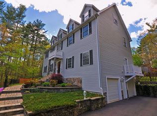 6 Whites Pond Dr, Norfolk, MA 02056
