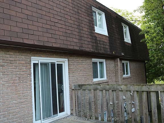 5th image of 320 Blackthorn St #89