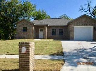 1907 Stuart St, Greenville, TX 75401