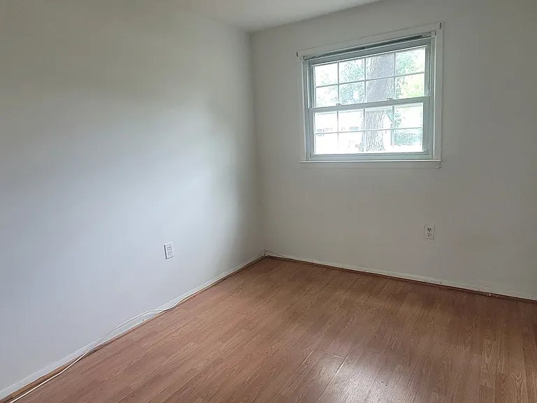 4419 Kentmore Dr — Photo 24