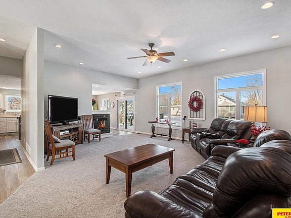 5th image of 2709 Sunburst Dr