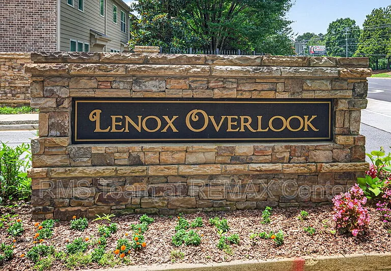 1572 Lenox Overlook Rd — Photo 44