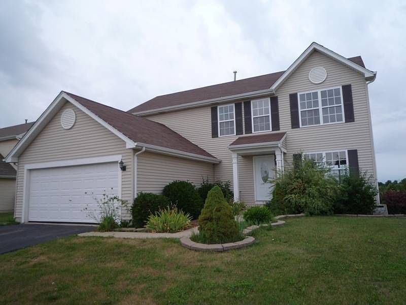 1st image of 2472 Iroquois Ln