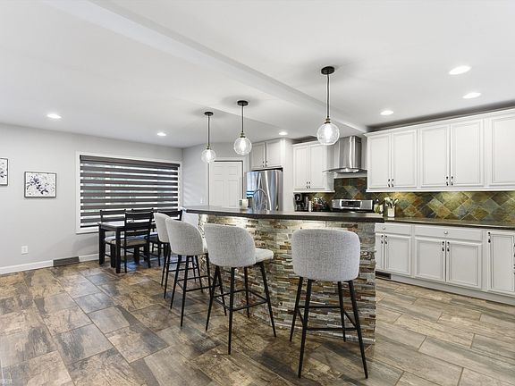 5th image of 2923 Ravenglass Rd