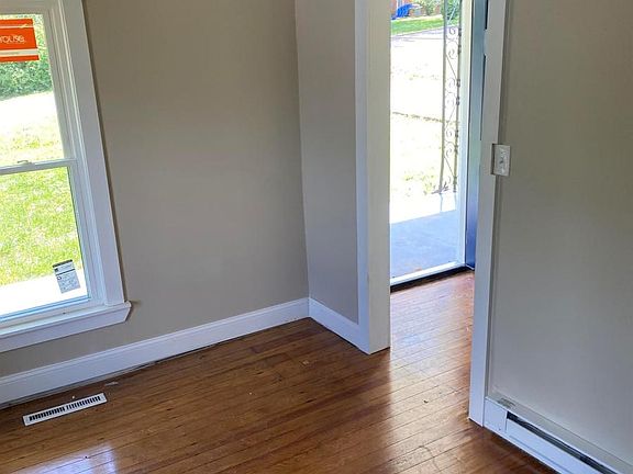 3rd image of 3421 Norway Ave NW #3421