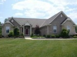 1027 Legendwood Ln, Cincinnati, OH 45245