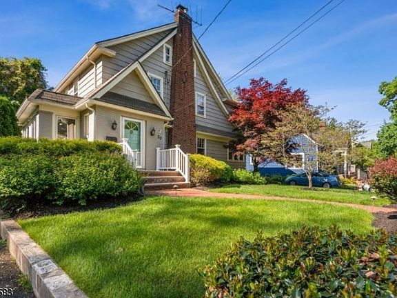 4th image of 20 Morehouse Pl