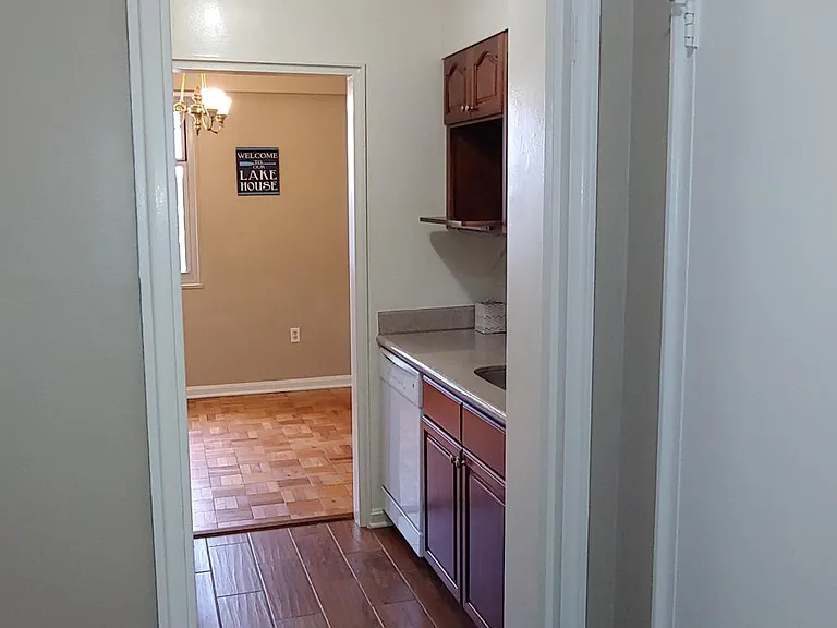 11820 Edgewater Dr #719 — Photo 4