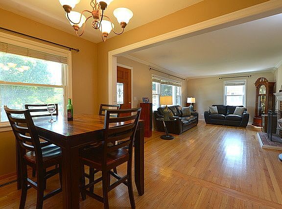 2nd image of 204 N Schubert St