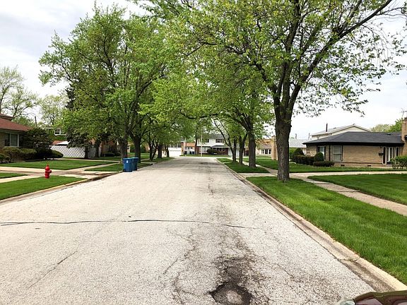 5th image of 16046 University Ave