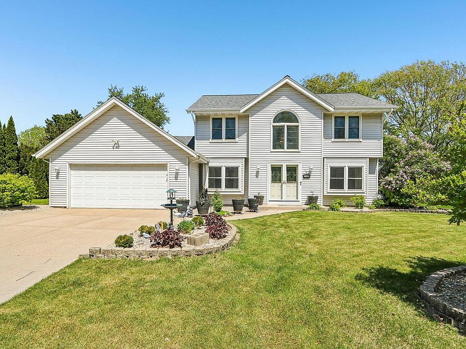1st image of 700 E Hobby LANE