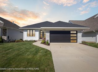 16934 Willowbrook Dr, Haslett, MI 48840