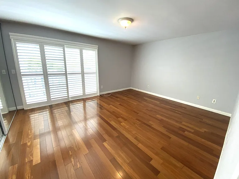 1525 Carver St — Photo 12