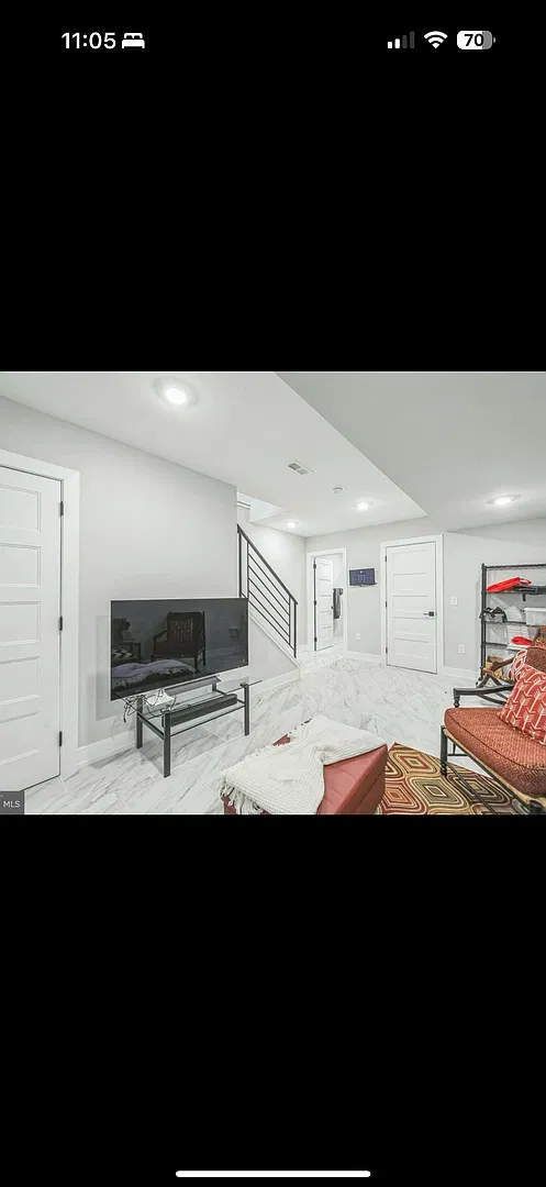 New construction with ALL the amenities — Photo 2
