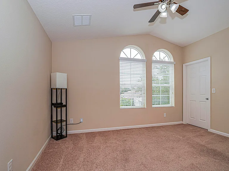 1750 Berkshire Cir SW — Photo 20