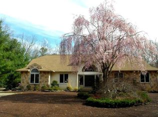 10 Country Rd, Manahawkin, NJ 08050