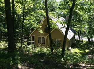 759 Lower Deer Valley Rd, Tannersville, PA 18372