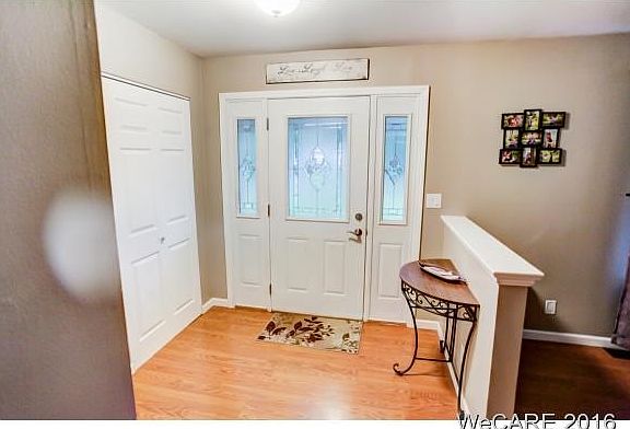 3rd image of 954 Crestwood Dr