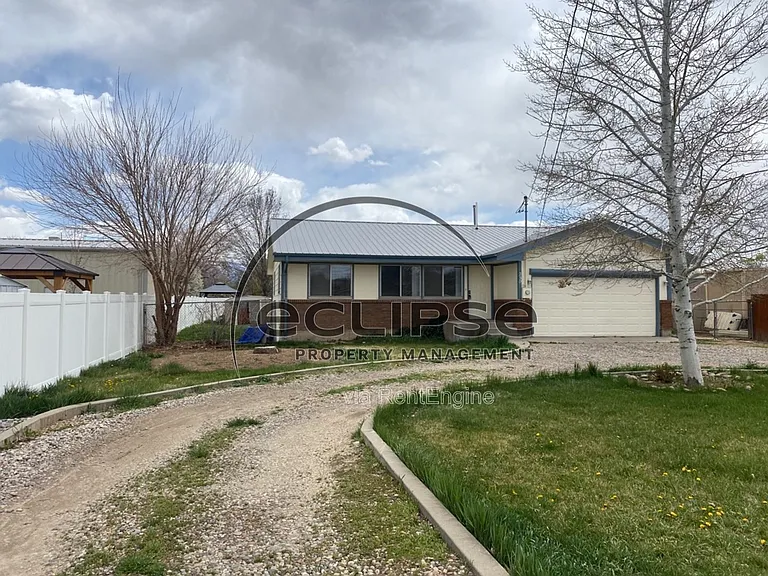 230 29th Rd — Photo 3