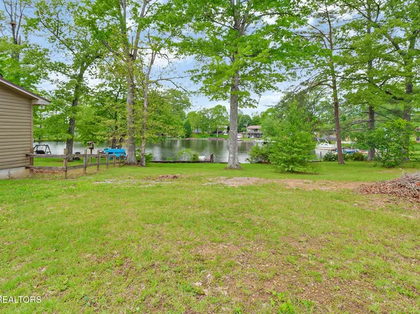12 Linger Lake Ln, Crossville, TN 38571