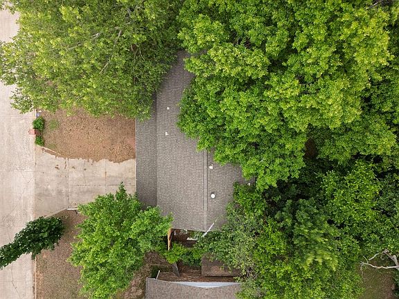 5th image of 9 N Gilpin Ave