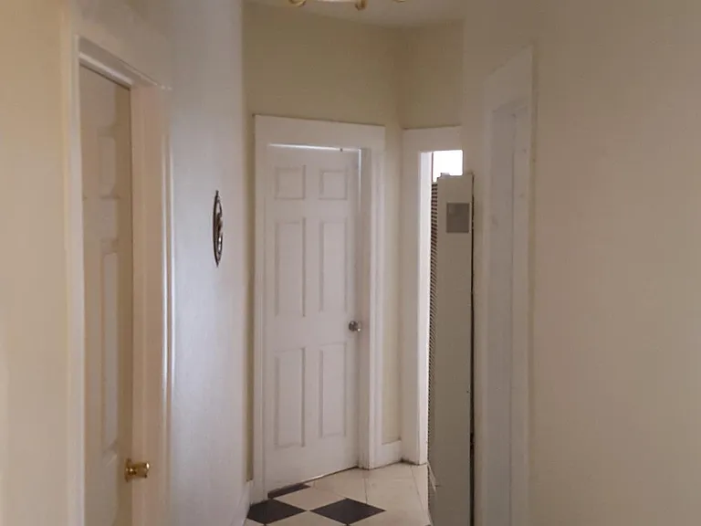 212 Valencia St — Photo 5