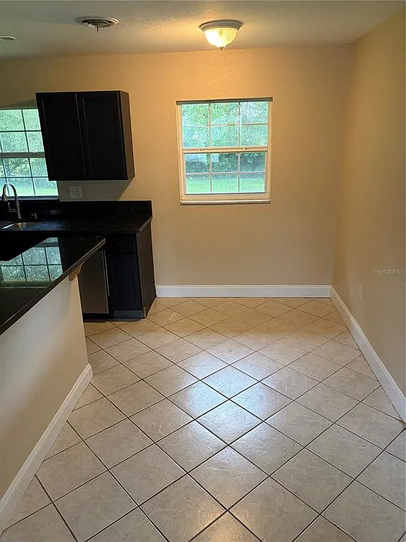 2 bed, 1.0 bath, 936 sqft, $1,500 — Photo 4