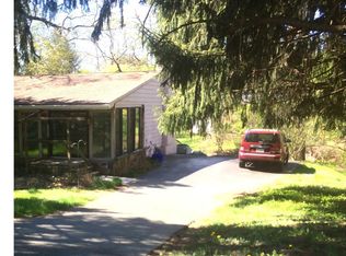 4 Soldier Song Ln, Media, PA 19063