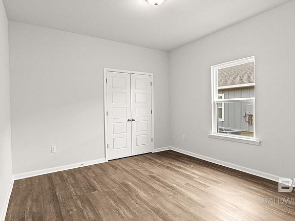 3rd image of 30707 Cornelia Rd