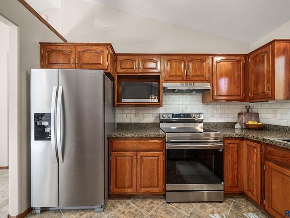 5th image of 3108 S Judy Ave