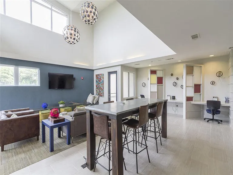 Glenwood Park Lofts — Photo 17