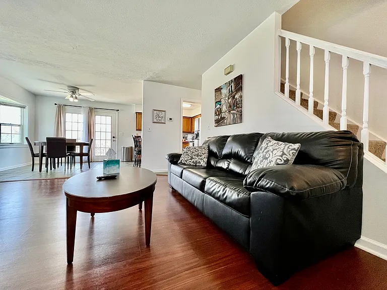 5042 Princeton Glendale Rd — Photo 9