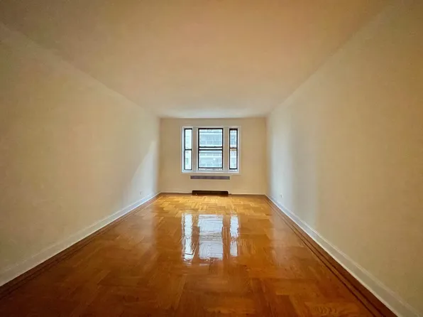 16420 Highland Ave APT 5G, Jamaica, NY 11432
