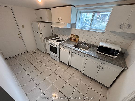 2nd image of 83 Dawes Rd Basement B1