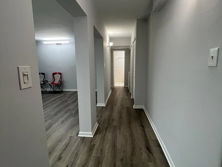 2202 Castle Rock Sq #2B — Photo 4