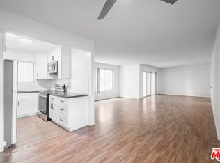 621 San Vicente Blvd APT 205, Santa Monica, CA 90402