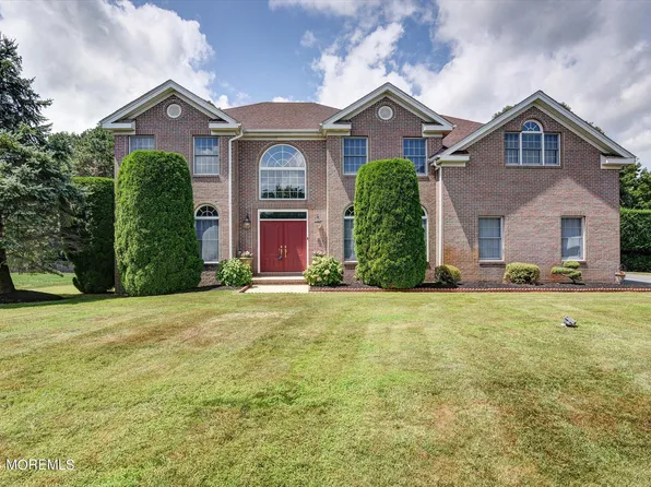35 Mill Pond Road, Jackson, NJ 08527
