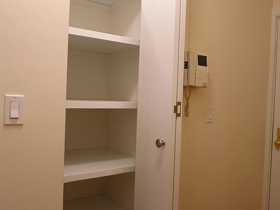 4th image of 509 E 78th St APT 3E