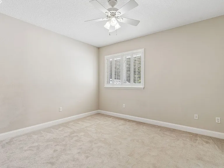 1850 Surf Side Dr — Photo 24