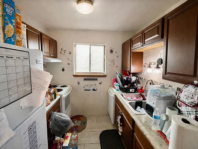 N114W15846 Sylvan Cir — Photo 42