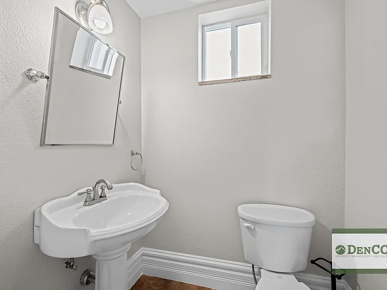 443 W 1st Ave — Photo 10