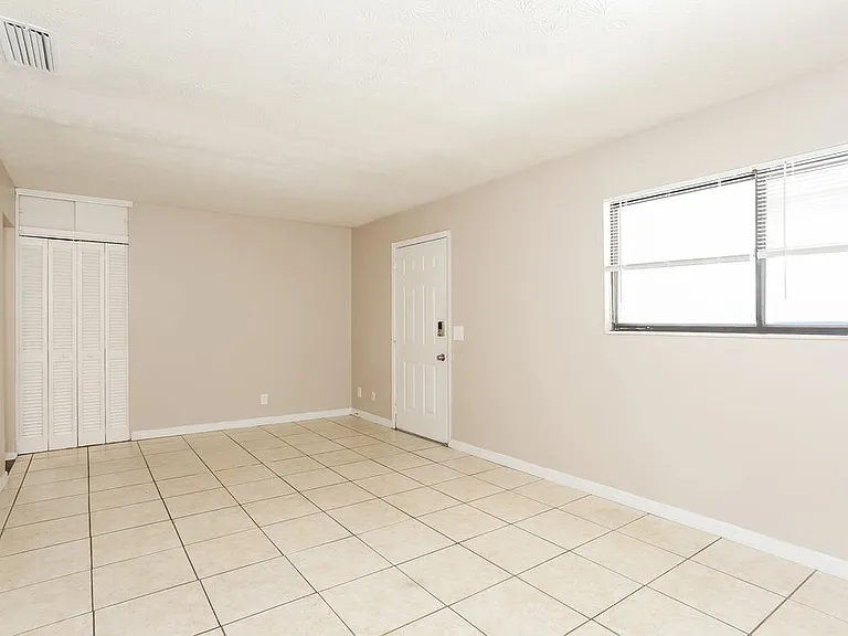 7233 Eudine Dr S — Photo 4