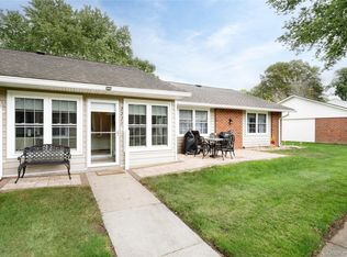 222 Blackpool Ct UNIT B, Ridge, NY 11961