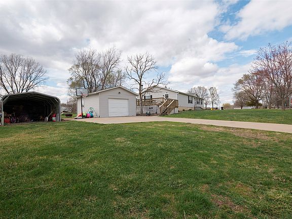 2nd image of 304 W Weston Dr