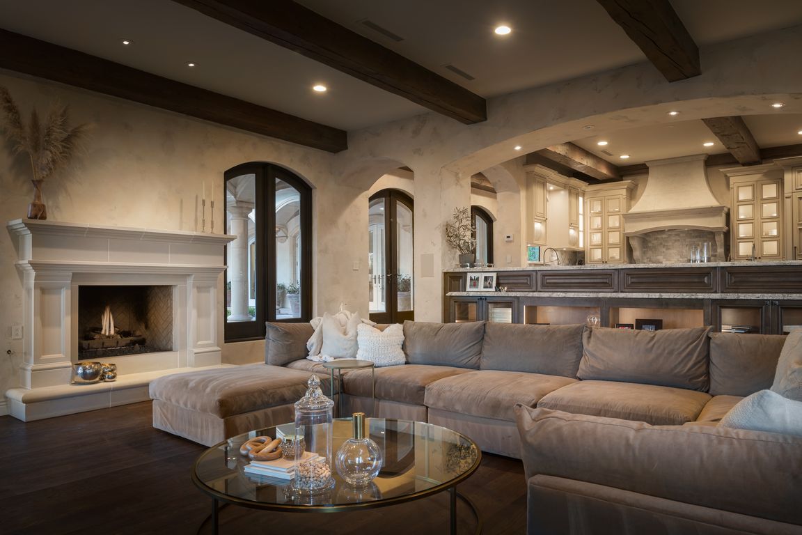 next background image