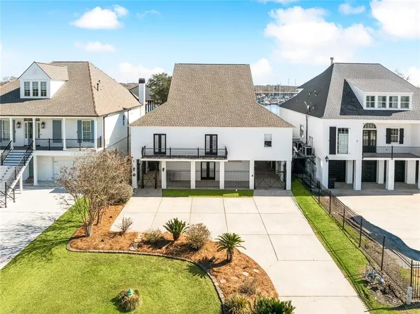 117 Mabel Dr, Madisonville, LA 70447