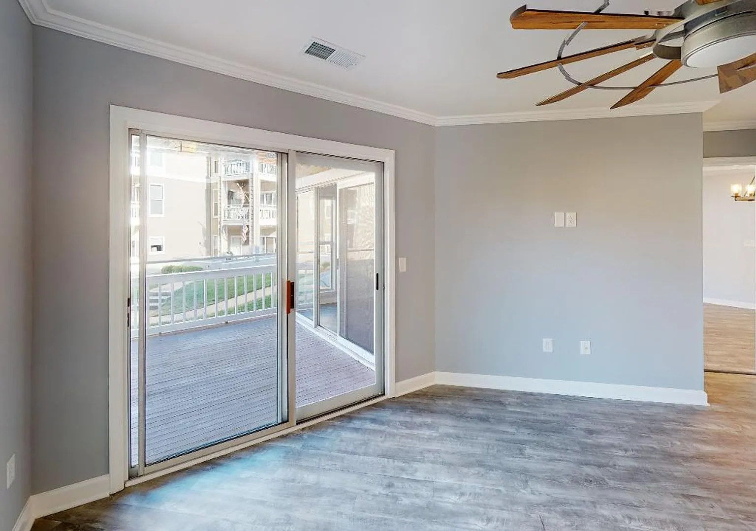 Waterfront Condo Fully Renovated for Lease on Lake Norman at Davidson Landing — Photo 4