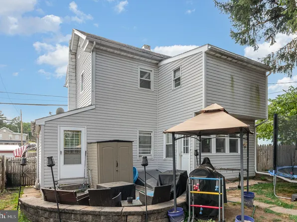 221 Verbeke St, Marysville, PA 17053