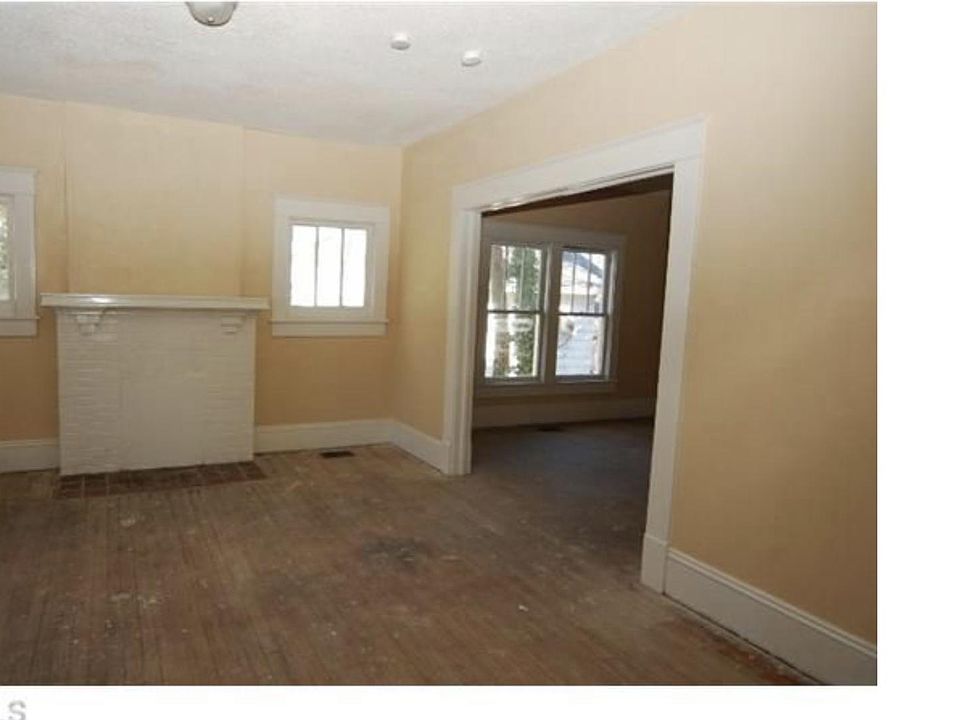 1st image of 446 Gorrell St
